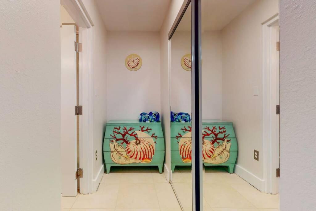 Sea Breeze, Studio 510, Beach Steps Away!+Pool+Wifi Ruskin Eksteriør billede